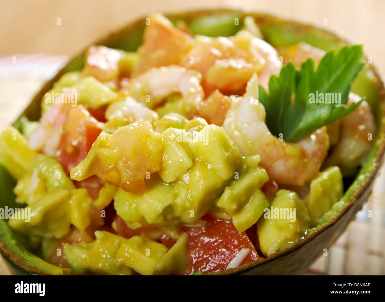 Garnelensalat avocado -Fotos und -Bildmaterial in hoher Auflösung – Alamy