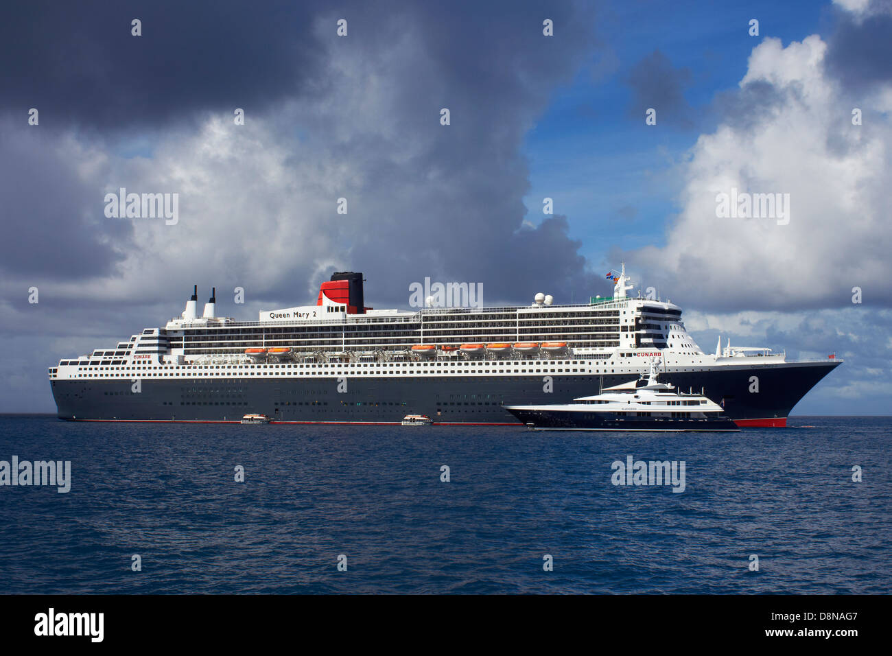 Cunard Line RMS Queen Mary 2 transatlantic Ozeandampfer Stockfoto
