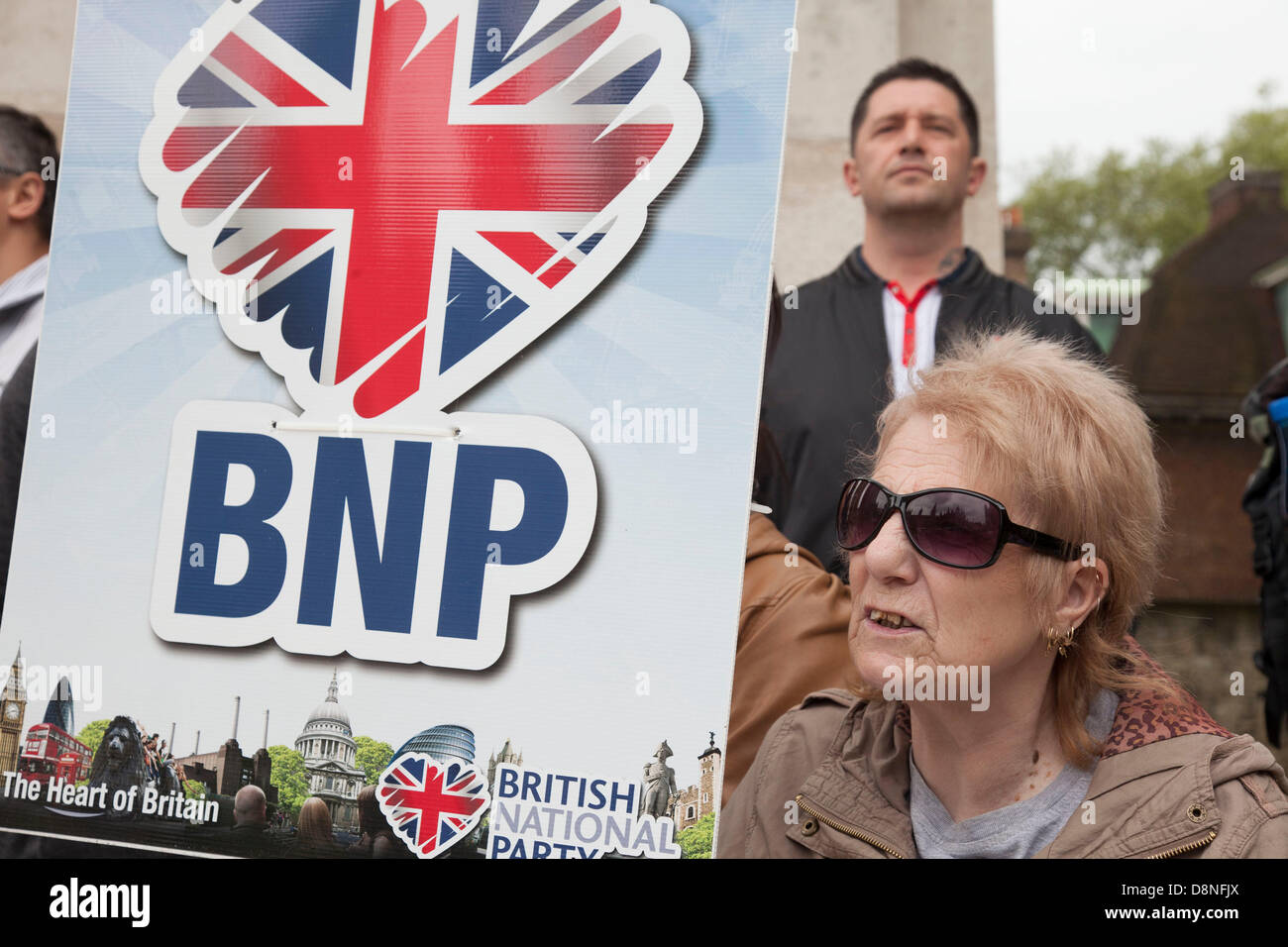 British National Party BNP versammeln, um gegen Hass-Prediger zu protestieren. Sie wurden daran gehindert, durch Demonstranten marschieren. London. Stockfoto
