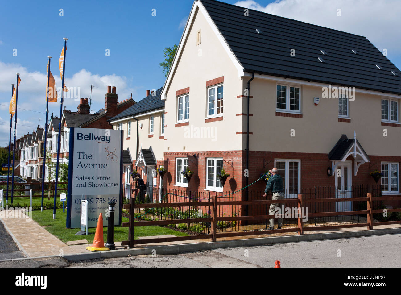 Haus bauen Neubausiedlung im Jahr 2013. Reading, Berkshire, Südosten von England Stockfoto