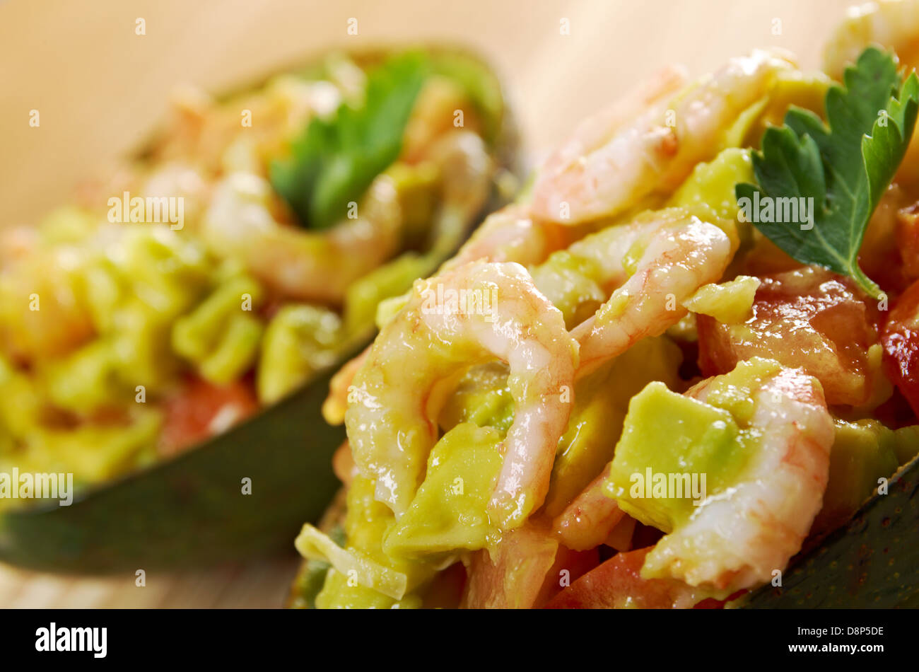 Garnelensalat avocado -Fotos und -Bildmaterial in hoher Auflösung – Alamy