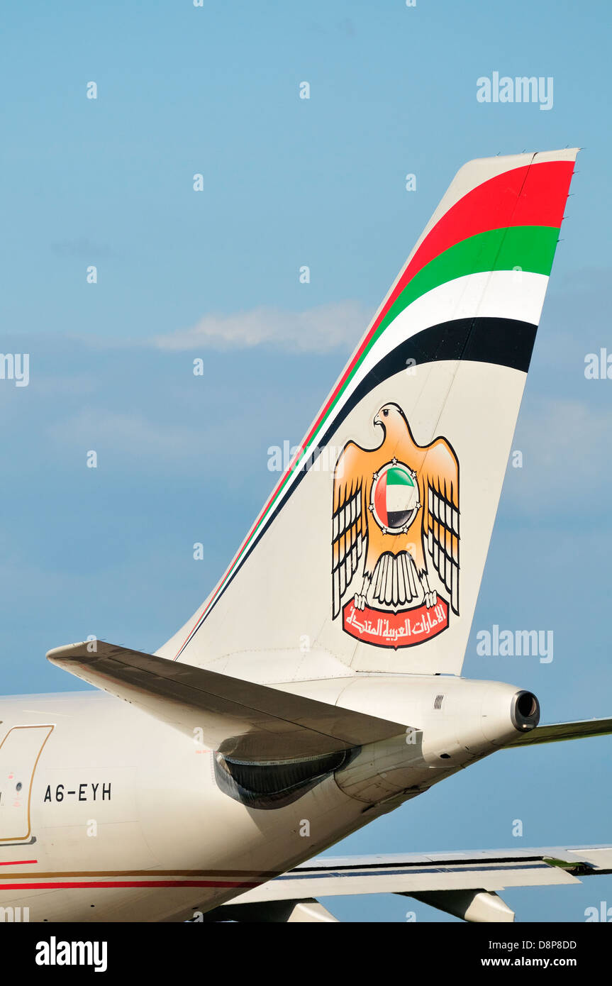Bunte Heck Design ein Etihad Airways Airbus A330-Schwanz. Stockfoto
