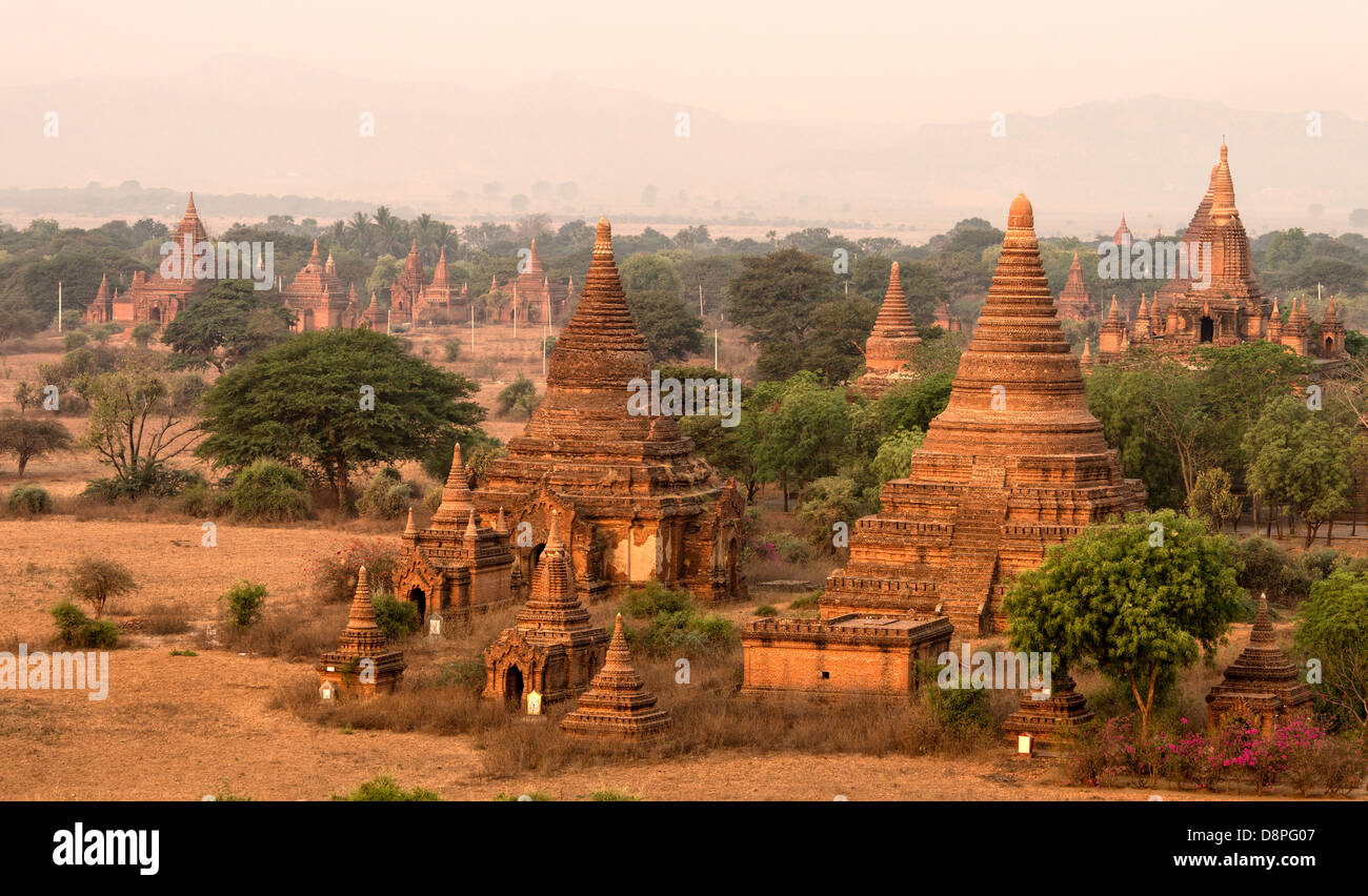 Bagan buddhistischen Stupas Mandalay Region von Burma Myanmar Stockfoto