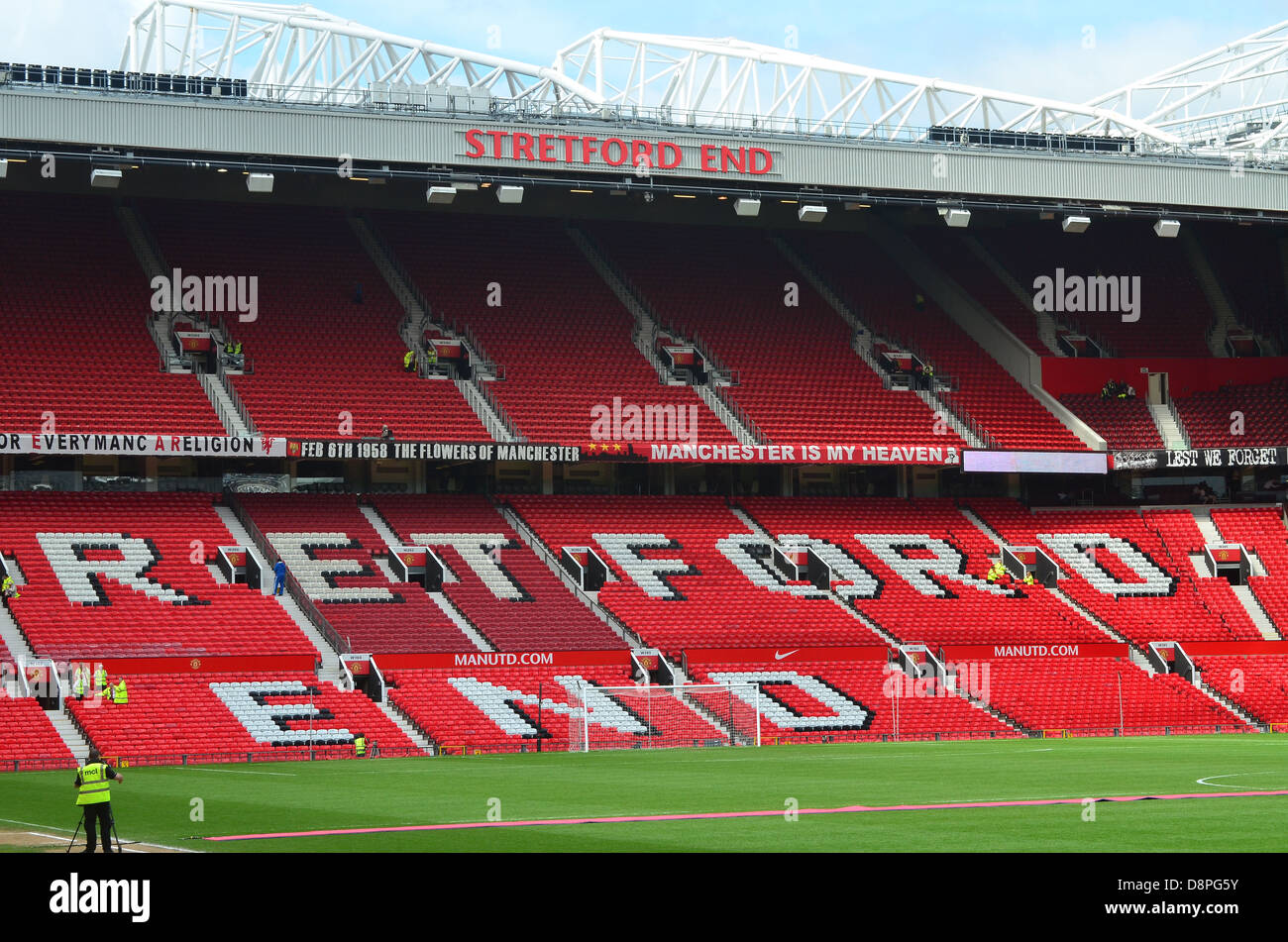 Stretford End Stand an Manchester United Football Club, Old Trafford, Manchester. Stockfoto