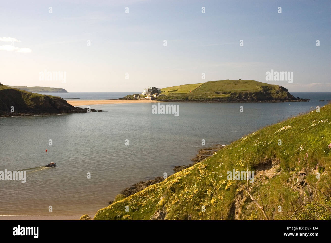 Burgh Island von den Klippen bei Challaborough, Devon Stockfoto
