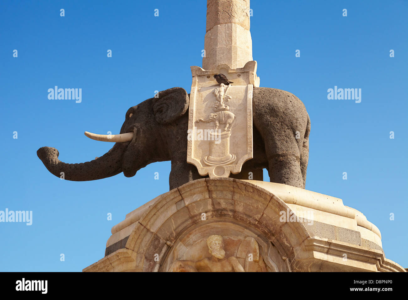 Detail der Elefantenbrunnen (Lava Elefant und ägyptischen Obelisken), Piazza Duomo, Catania, Sizilien, Italien Stockfoto