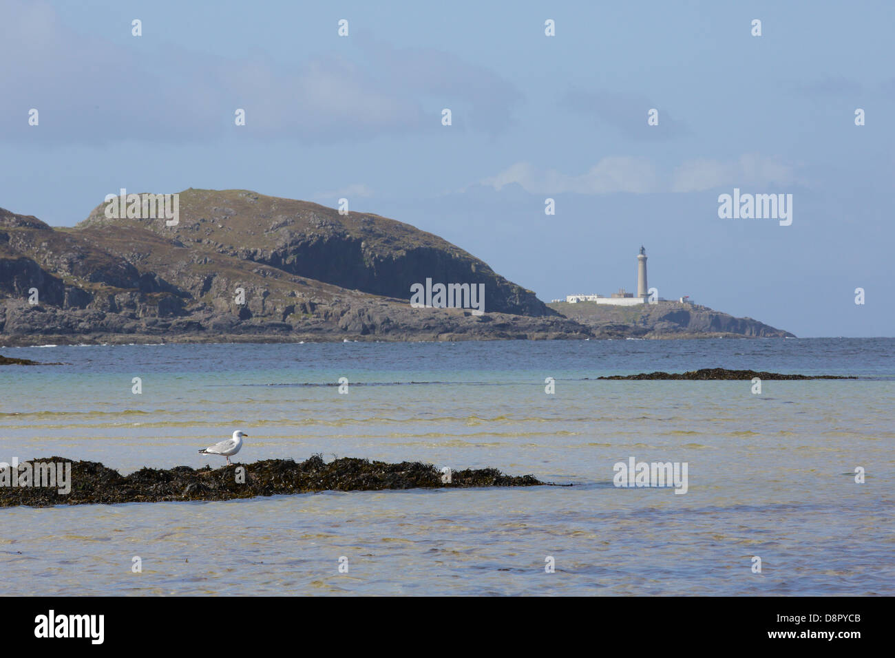 Ansicht von Sanna Bay mit Fernblick über Ardnamurchan Leuchtturm Stockfoto