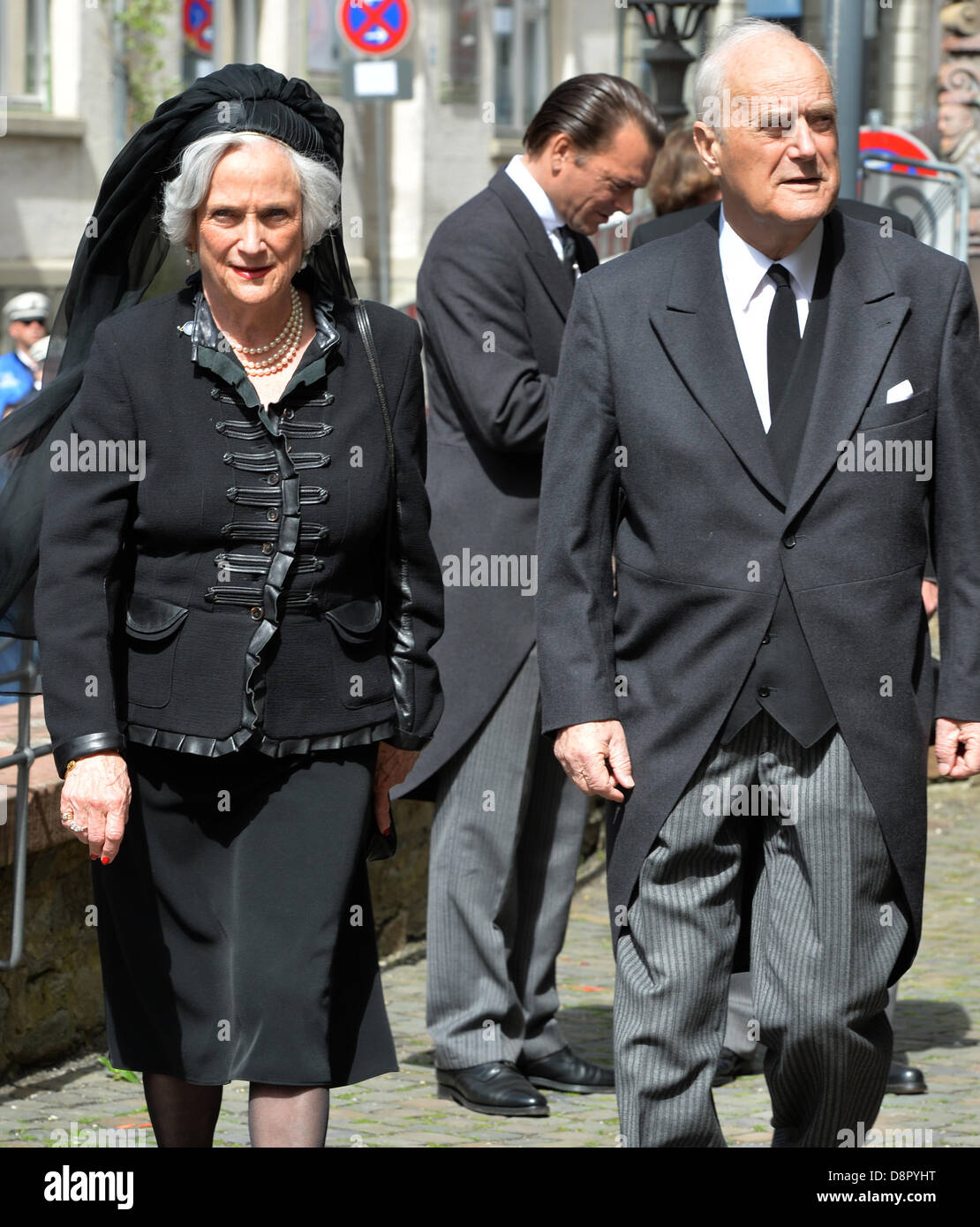 alexandra-prinzessin-von-hannover-und-wittekind-prinz-von-waldeck-und