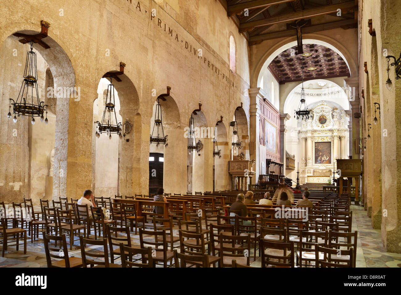 Innenraum der barocken Kathedrale oder Duomo in Siracusa (Syrakus), Sizilien, Italien-UNESCO Stockfoto