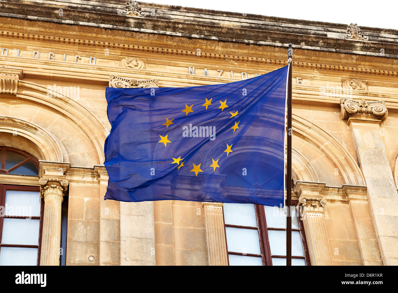 Flagge der Europäischen Union, Siracusa, Sizilien, Italien Stockfoto