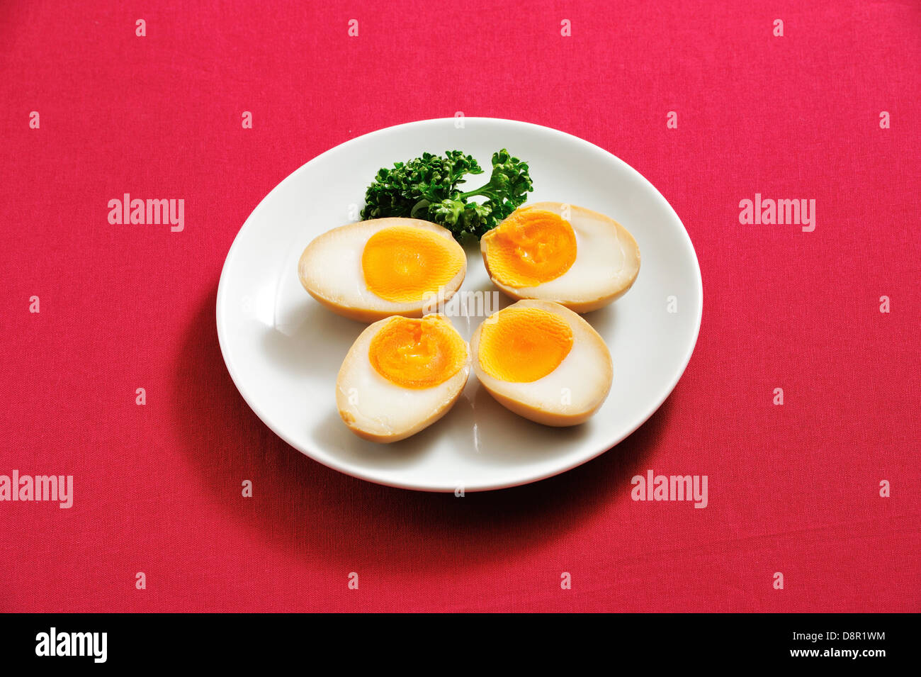 Chinesisch-Art gekochten Eiern Stockfoto