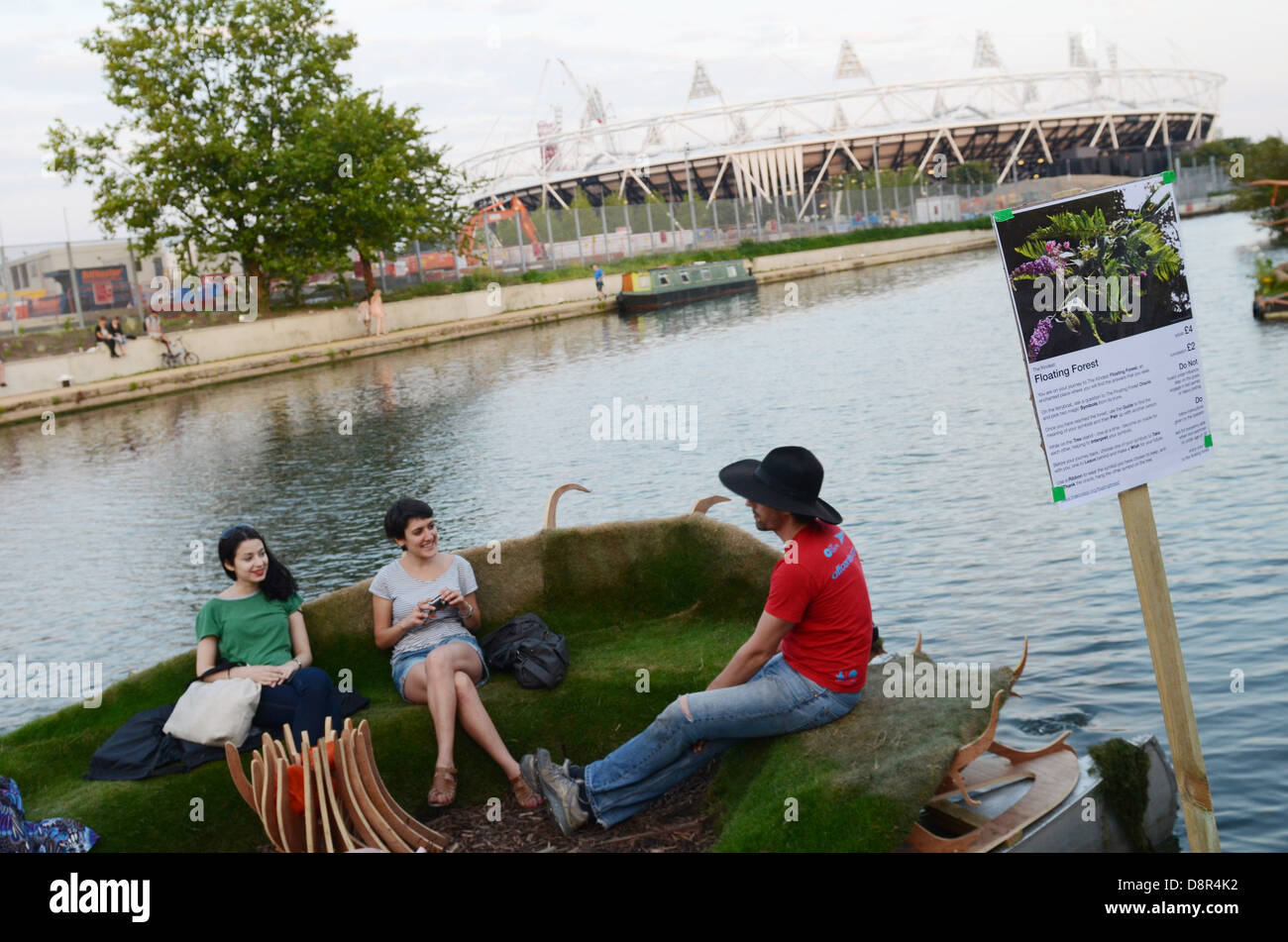 Das Hackney WickED Festival, eine 3-tägige Veranstaltung von lokalen Künstlern, deren Studios gruppiert sind, in der Nähe auf dem Olympiagelände. Stockfoto