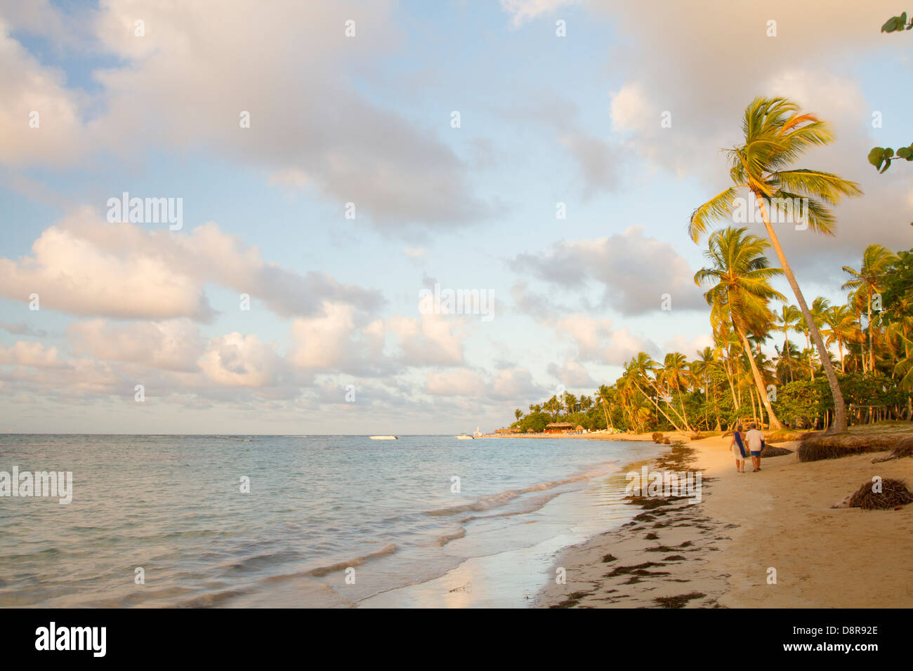 Sonnenuntergang im El Portillo Beach, Dominikanische Republik. Stockfoto