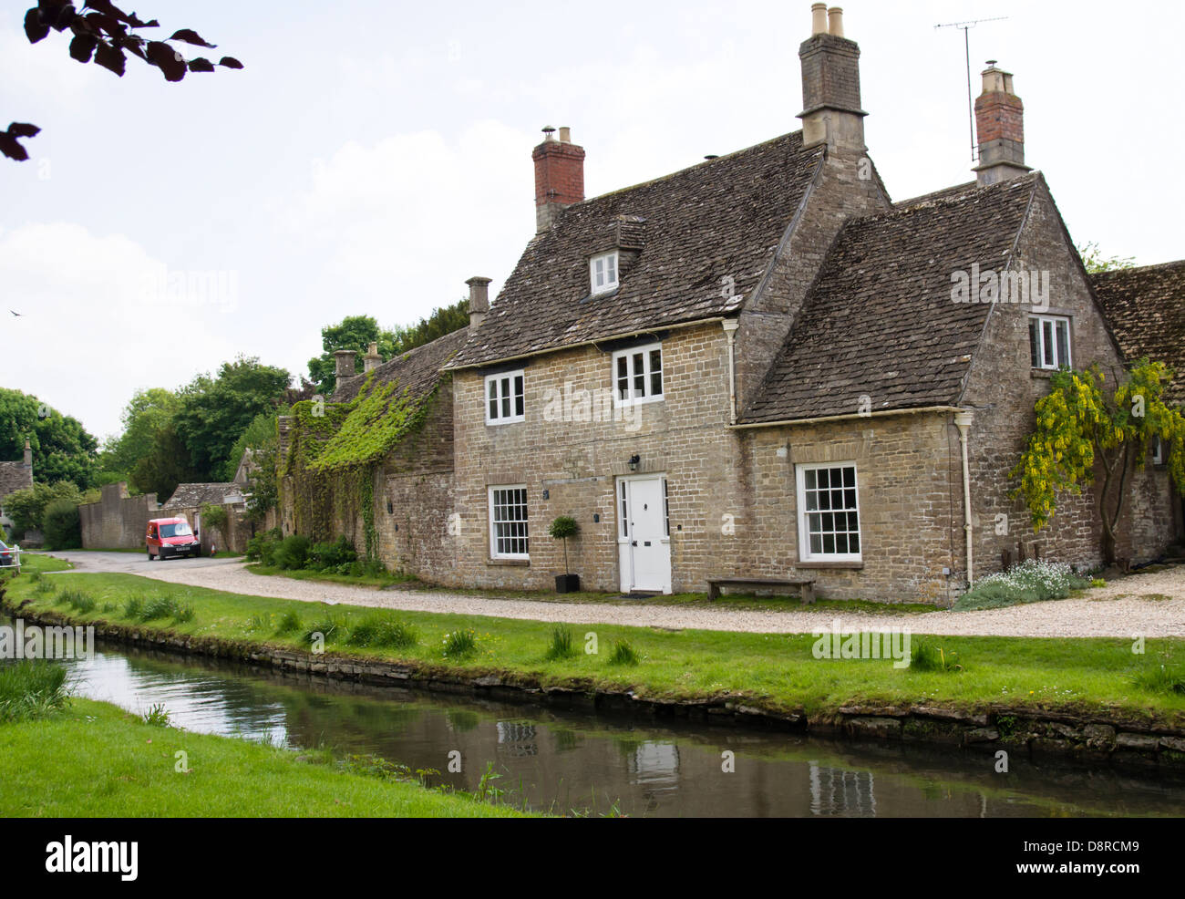 Ashton Keynes, ein Wiltshire ländliches Dorf in der Nähe der Cotswold Water Park. Stockfoto