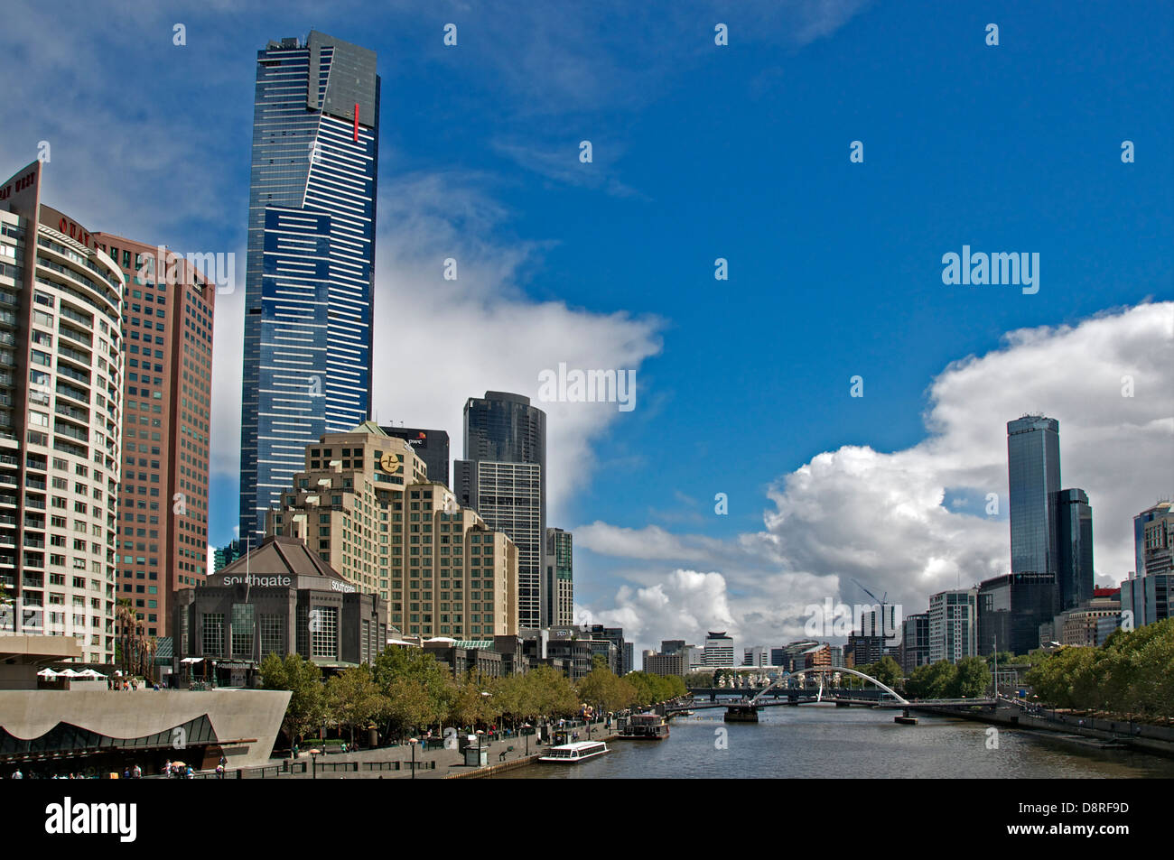 Yarra River mit Skyscrappers Melbourne Victoria Australien Stockfoto