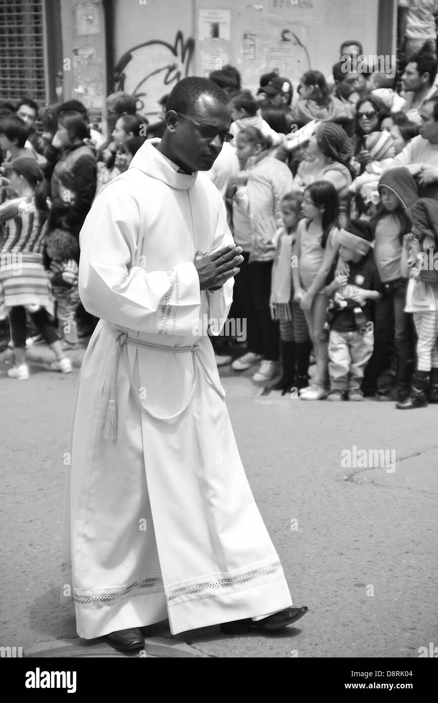 Katholische Prozession zu Ehren der Jungfrau Maria. Tunja, Boyacá, Kolumbien, Südamerika. Stockfoto