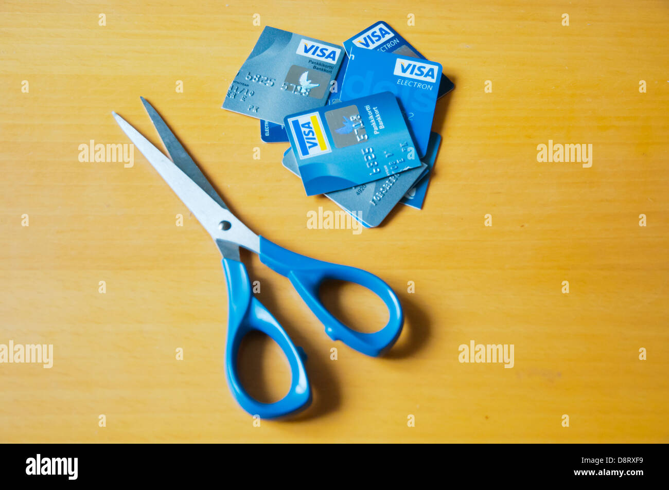 Ausrangierte zerschnittenen Debit- und Credt Karten Stockfoto