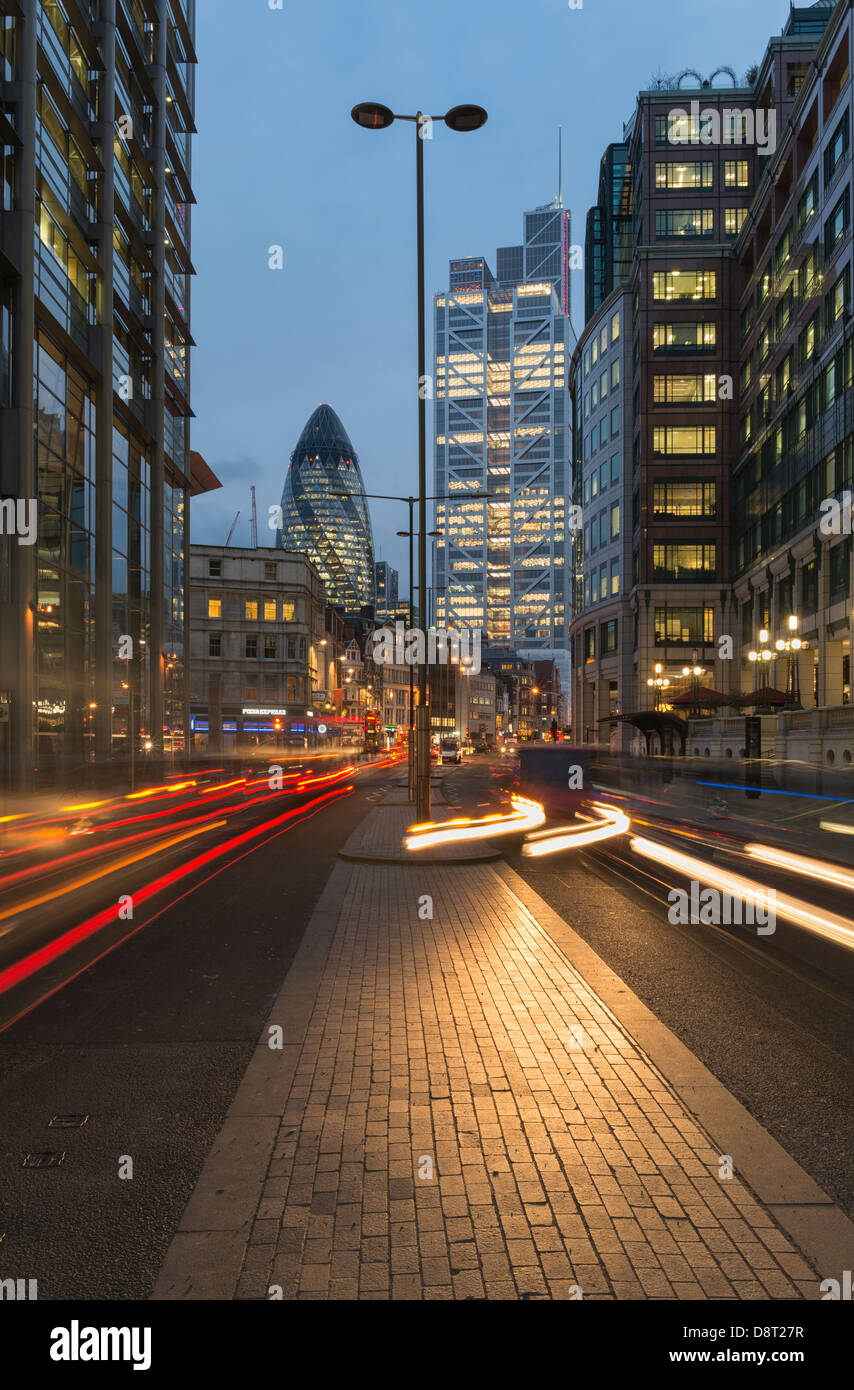 Verkehr am Bishopsgate, City of London, England Stockfoto