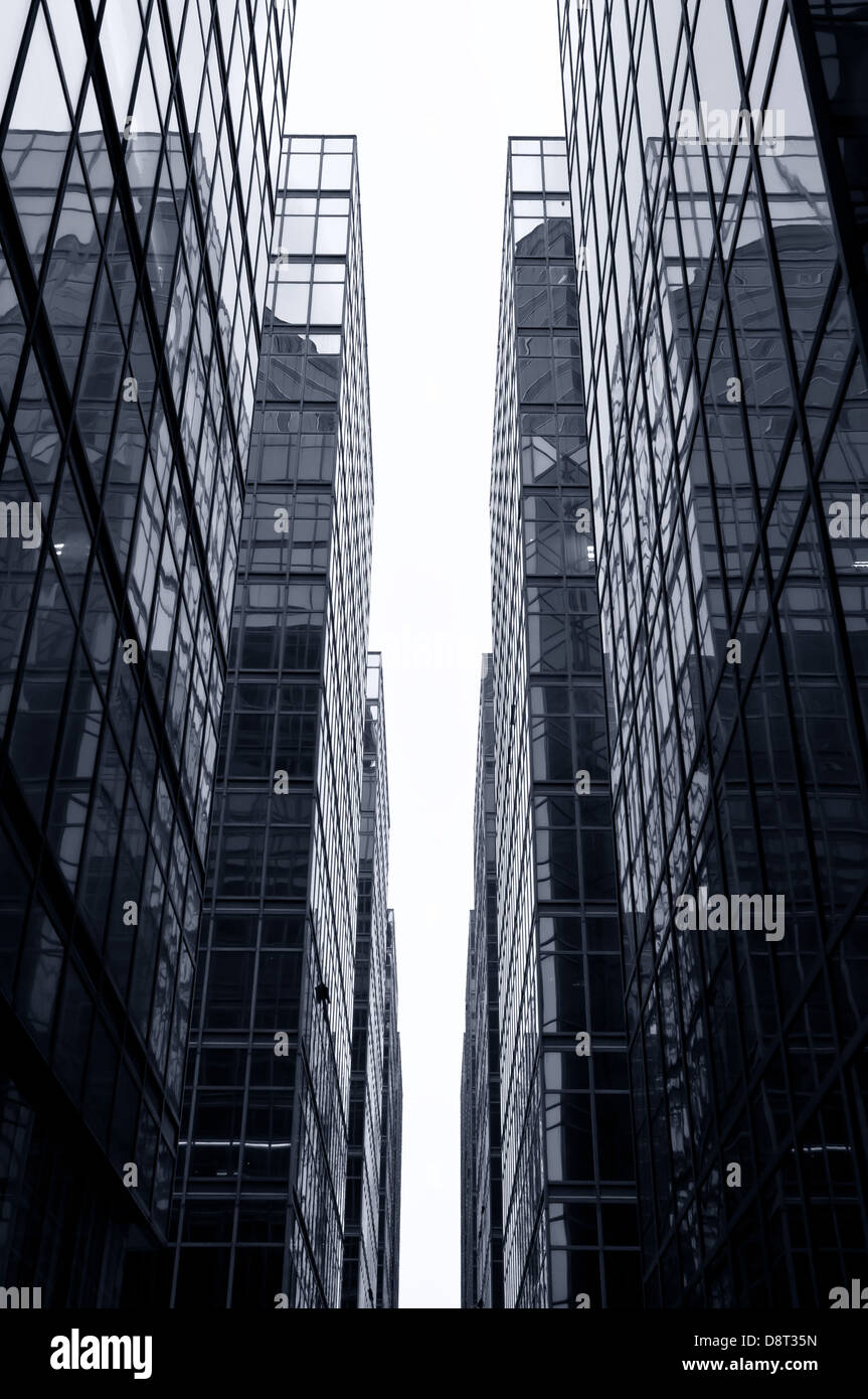 Gespiegelte Bürotürmen, Hong Kong Stockfoto
