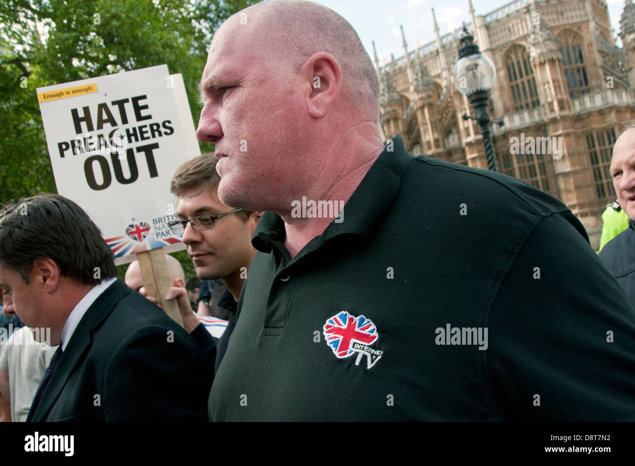 Mitglieder der rechtsextremen British National Party BNP protestieren gegen muslimische Bevölkerung nach der Ermordung von Lee Rigby Stockfoto