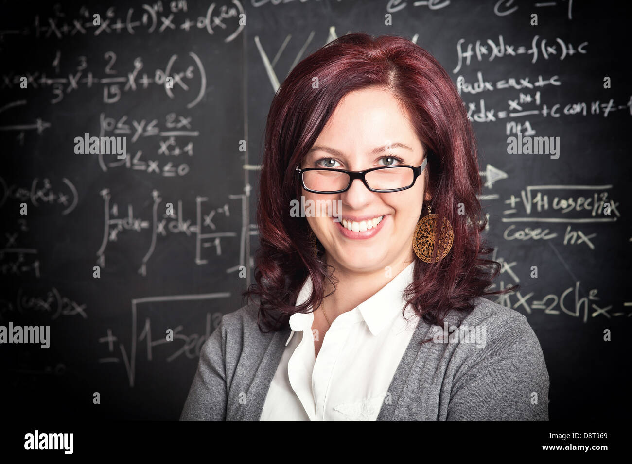 Porträt des kaukasischen Lehrer und blackboard Stockfoto
