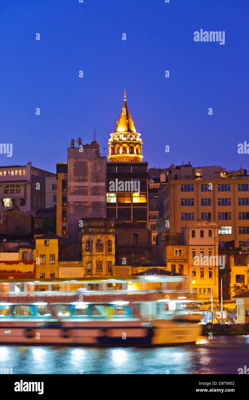 Türkei Istanbul bei Nacht Stockfoto