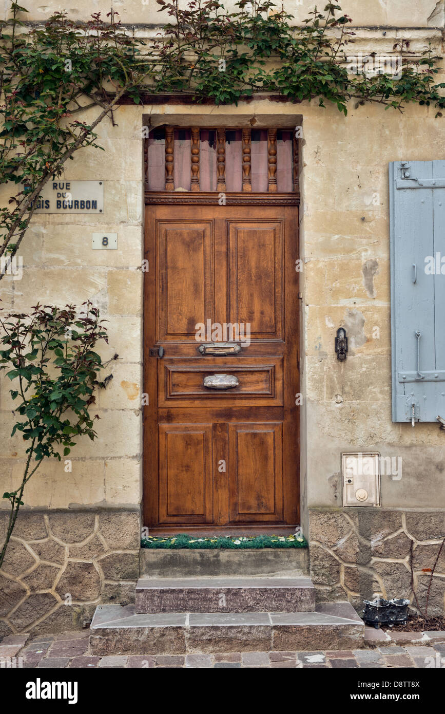 Eine typisch französische Haustür Stockfoto