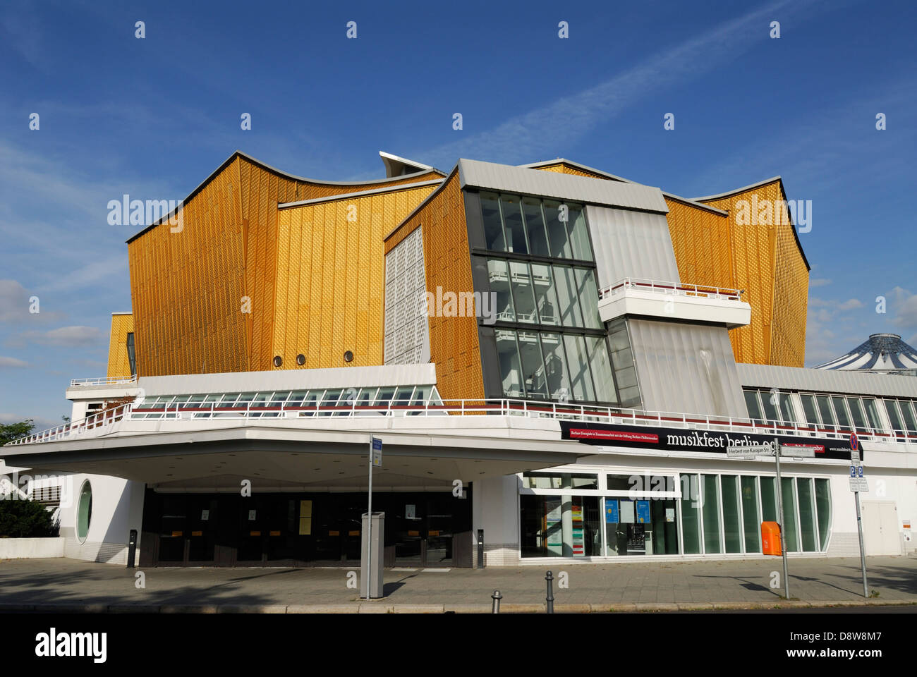 Berlin. Deutschland. Philharmonie Berlin (Philharmonie), entworfen vom Architekten Hans Scharoun 1960-1963. Stockfoto