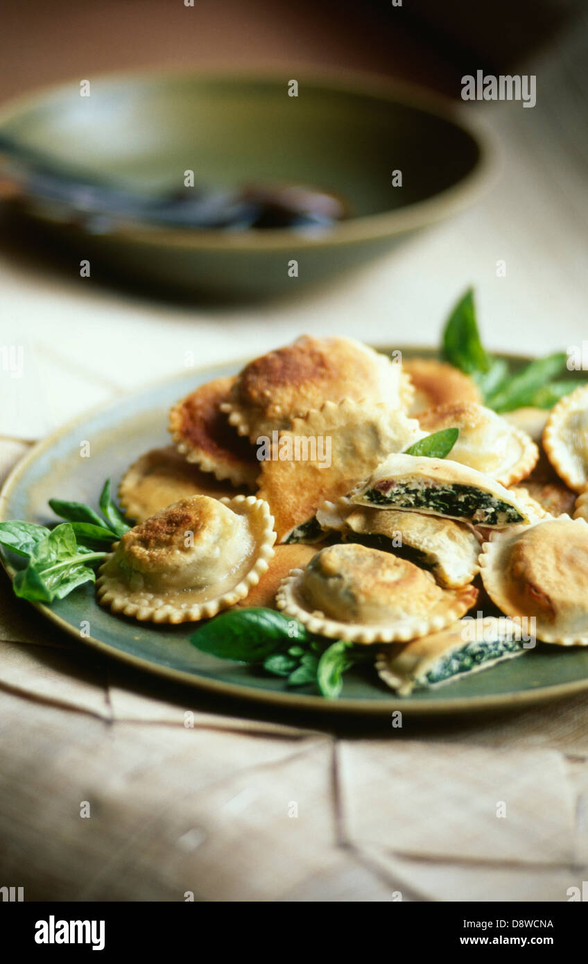Spinat-Ravioli Stockfoto
