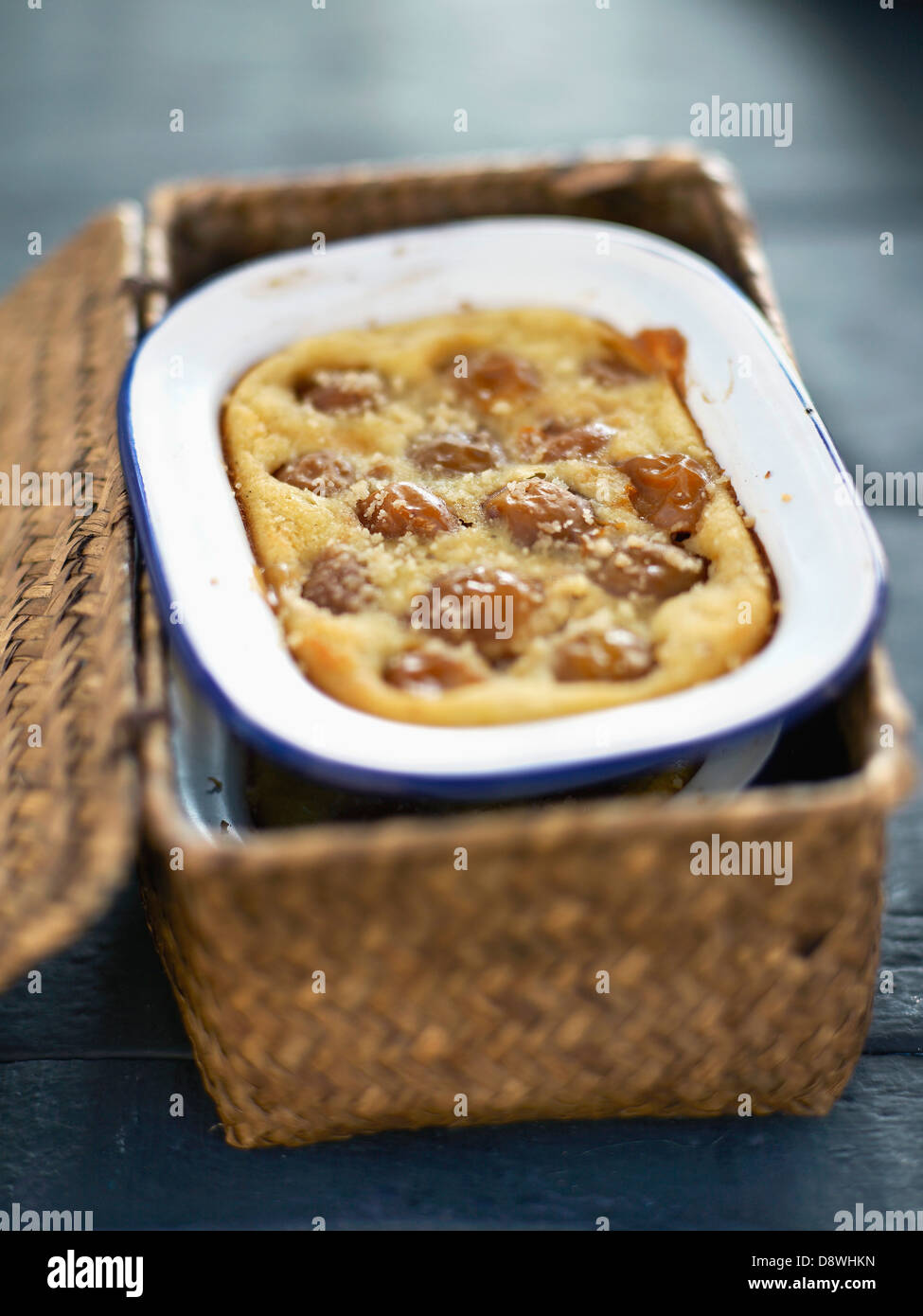 Mirabelle Pflaumen und Reis Milch clafoutis Stockfoto