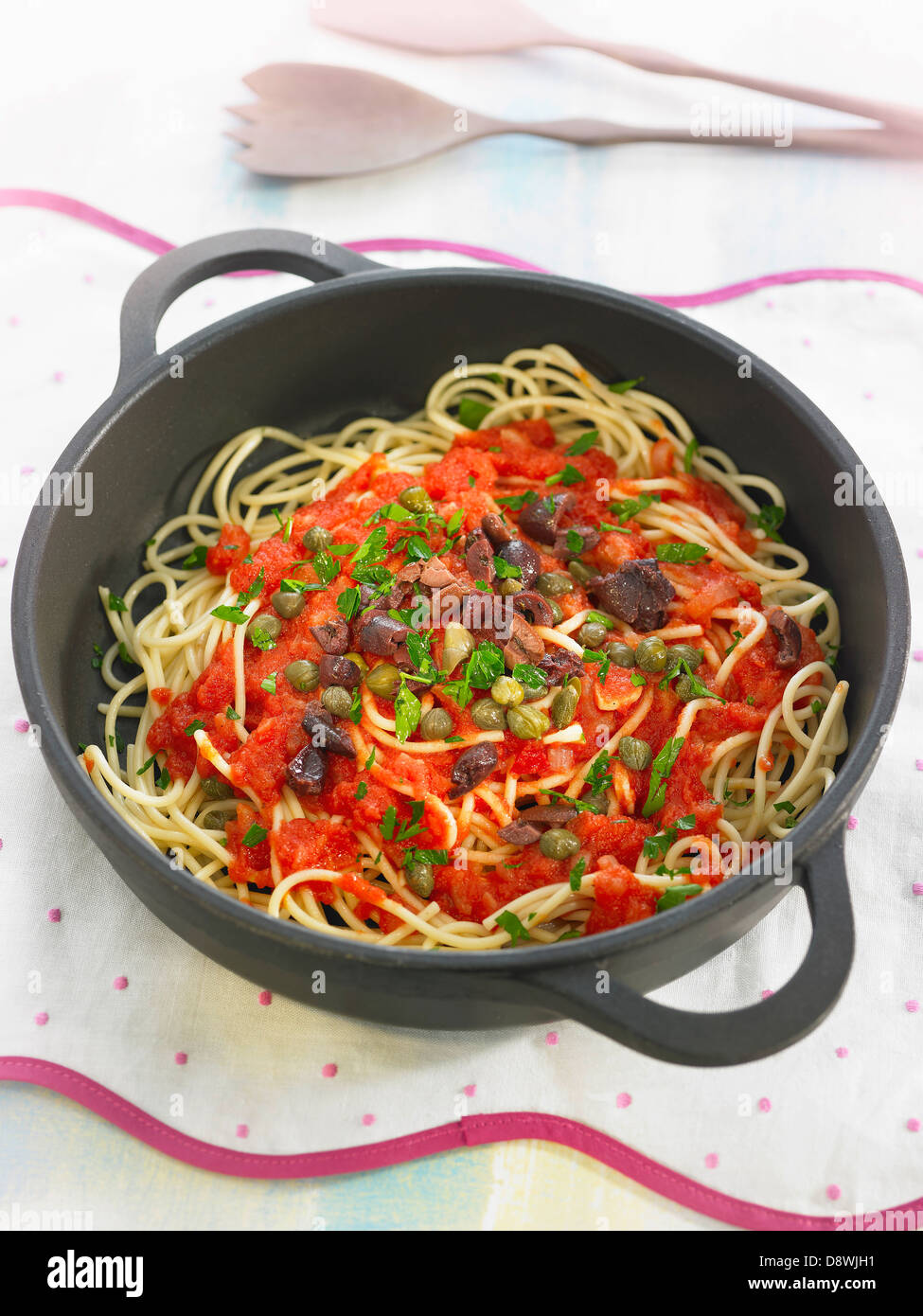 Spaghetti Alla puttanesca Stockfoto