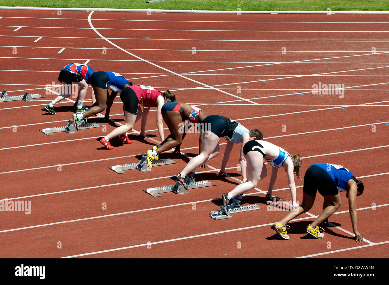 Leichtathletik, Teenager-100-Meter-Lauf Stockfotografie - Alamy