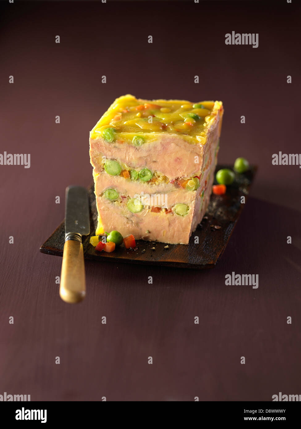 Foie Gras, Erbsen und Karotten-terrine Stockfoto