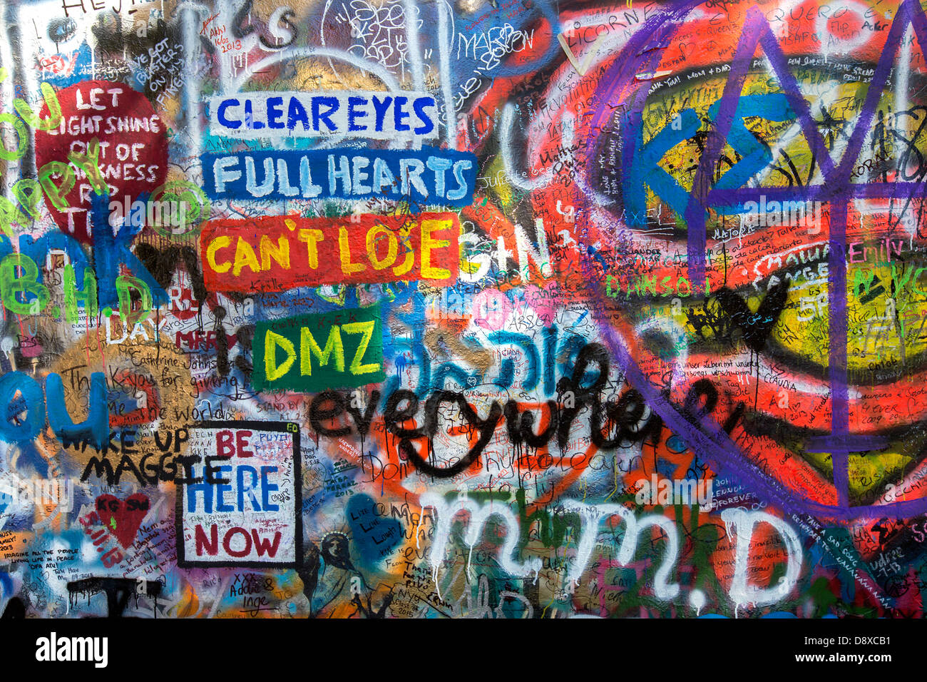 Graffiti an der John Lennon Wand in Prag, Tschechische Republik, Europa. Stockfoto