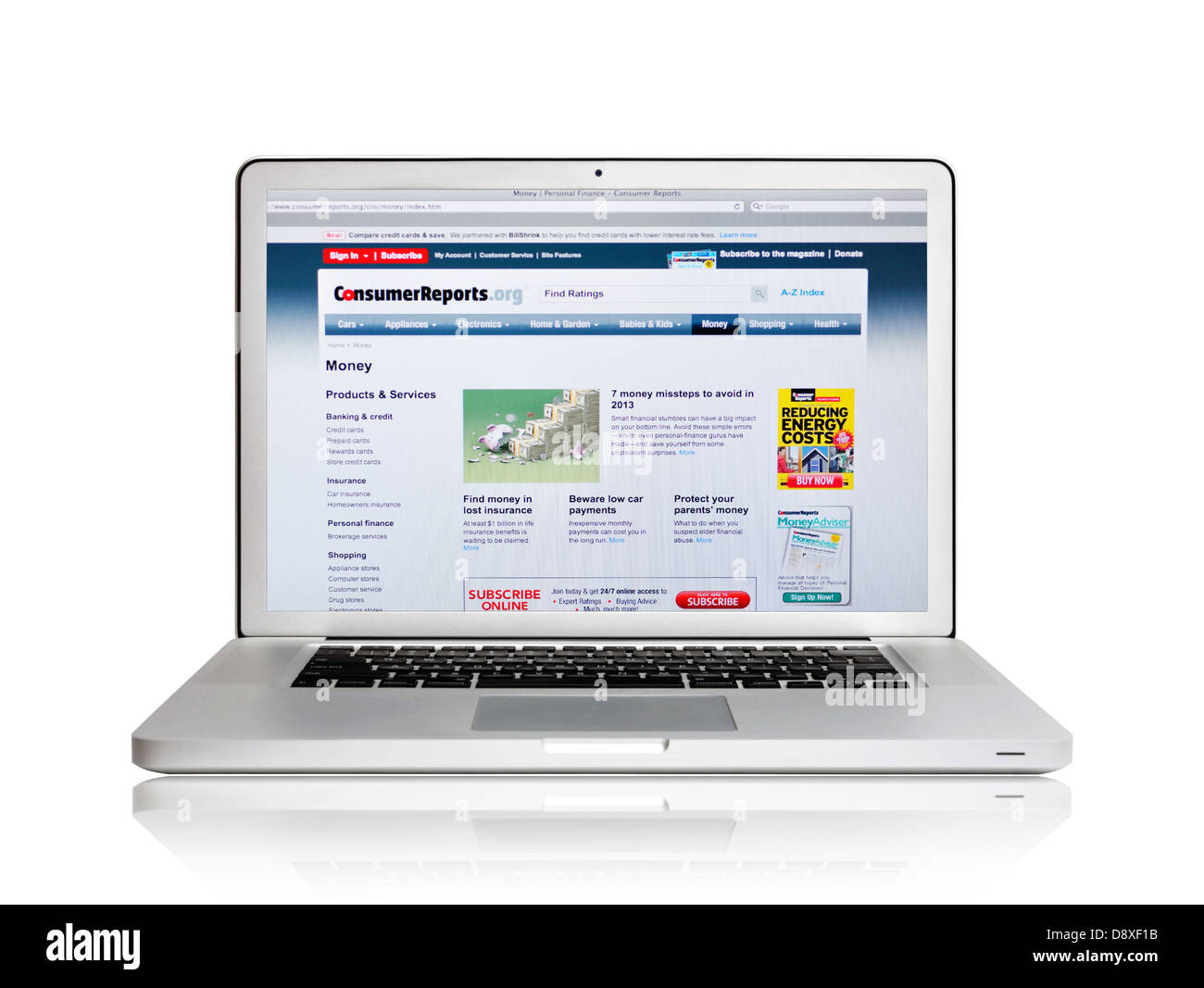 Laptop-Bildschirm zeigt Consumer Reports Website - Online-Bewertungen und Vergleiche von Produkten und Dienstleistungen Stockfoto