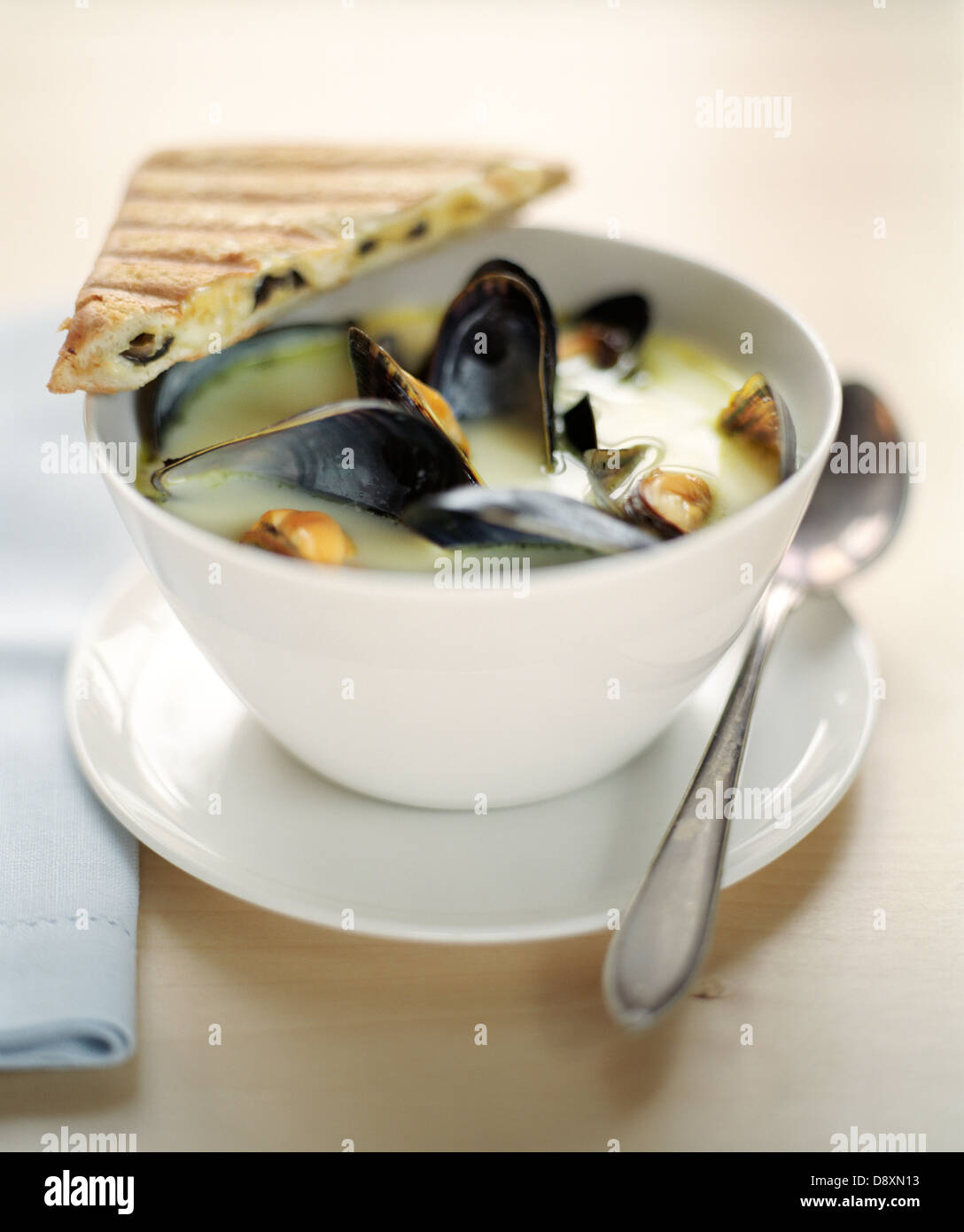 Miesmuschel-Suppe, close-up. Stockfoto