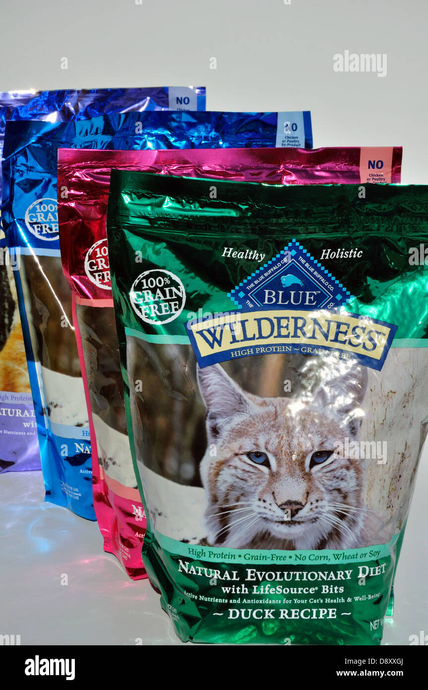 Blaue Wildnis gesunde Katze Lebensmittelpakete, Korn-frei, ohne Mais, Weizen oder Soja Nahrung für Haustiere Stockfoto