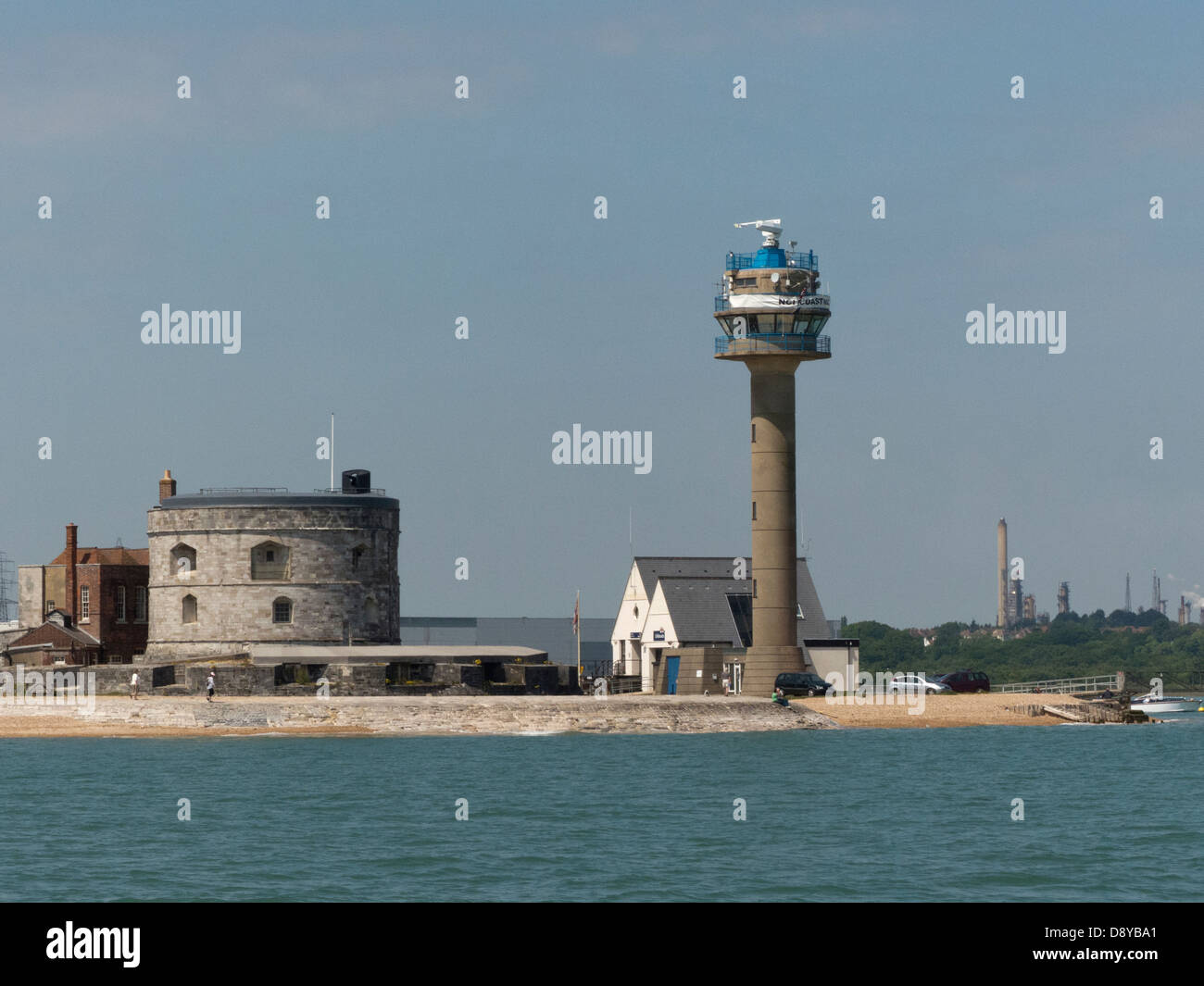 Calshot Schloß Radar Turm alte neue Aussichtspunkte Stockfoto