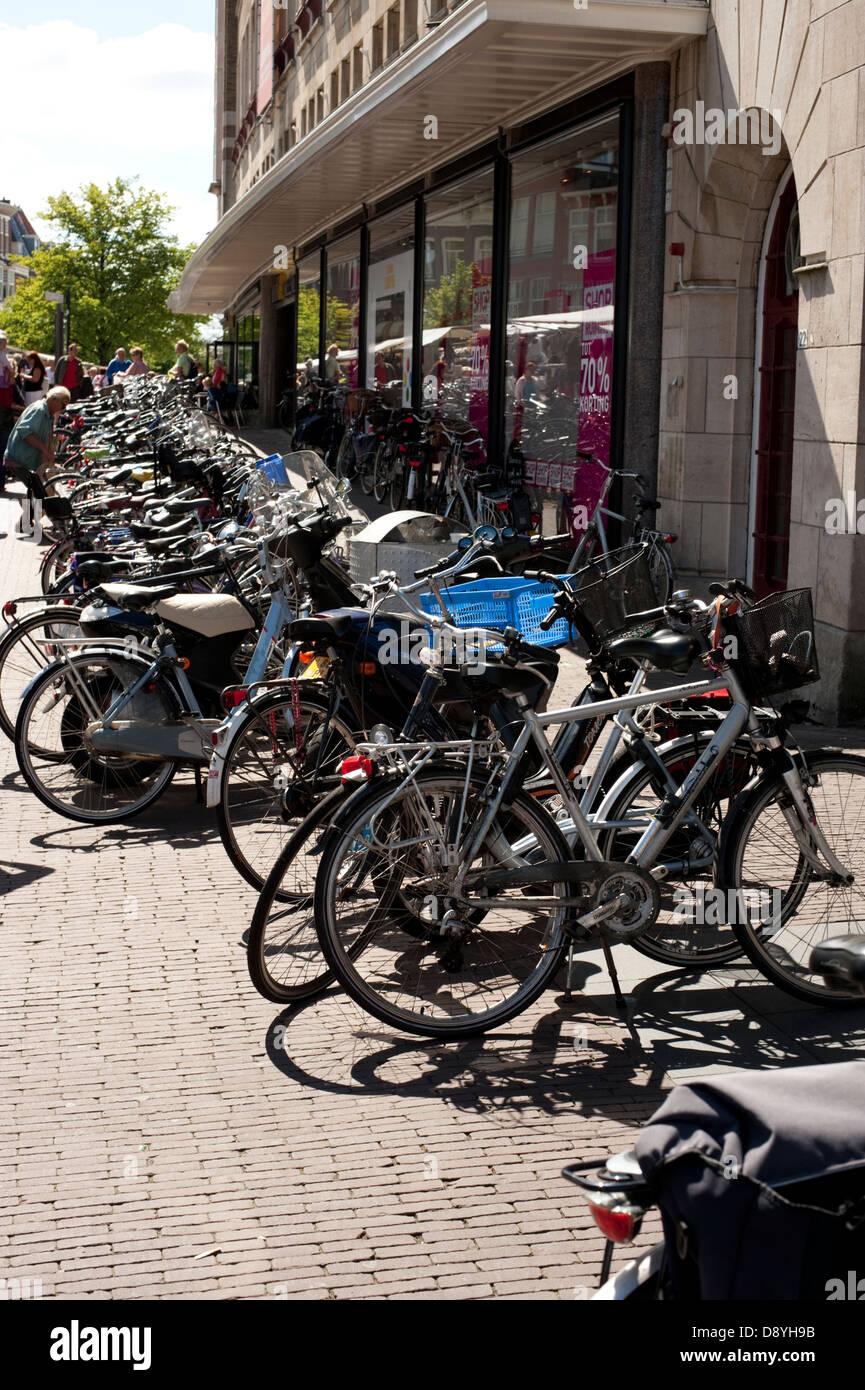 Reihen von Fahrräder viel Leiden-Holland-Niederlande-Europa Stockfoto