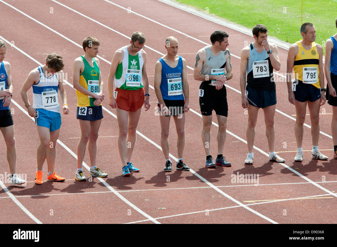 Leichtathletik, Läufer vor dem Start der Männer 5000m-Lauf. Stockfoto