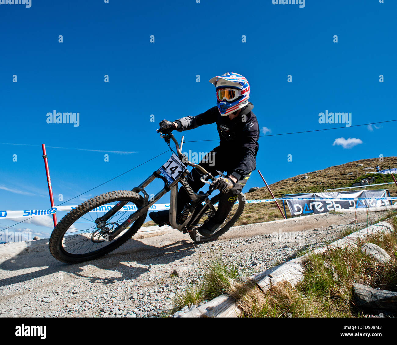 Nevis Range, Fort William, Schottland, UK. 7. Juni 2013. Der 11. Runde der U.C.I Welt Mountain Bike Downhill jährliche findet an diesem Wochenende mit allen Welten besten männlichen und weiblichen Fahrer hier. Heute ist Praxis und eines Zeitlaufs statt in herrlichen schottischen Apartmenthaus Credit: Kenny Ferguson/Alamy Live News Stockfoto