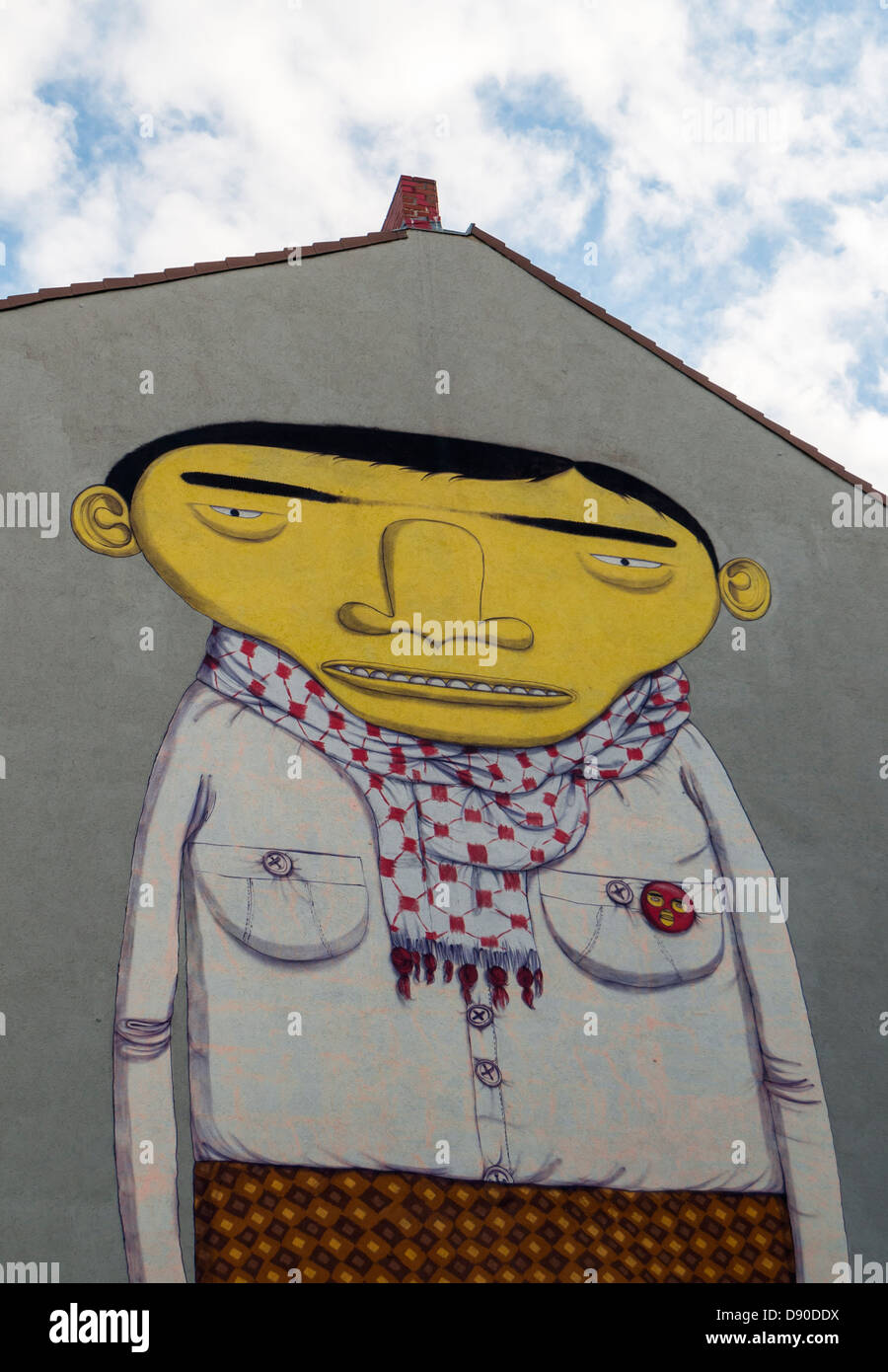 Gelbes Männchen Gemälde von Octavio und Gustavo Pandolfo (Os Gemeos), Kreuzberg Street Art, Berlin, Deutschland Stockfoto