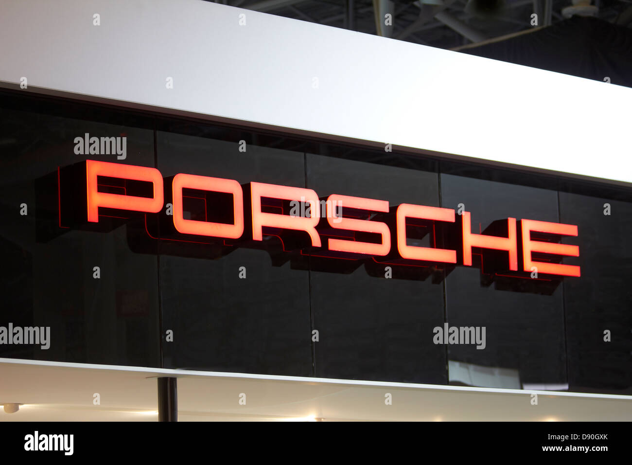 Porsche Automobil logo Stockfotografie Alamy