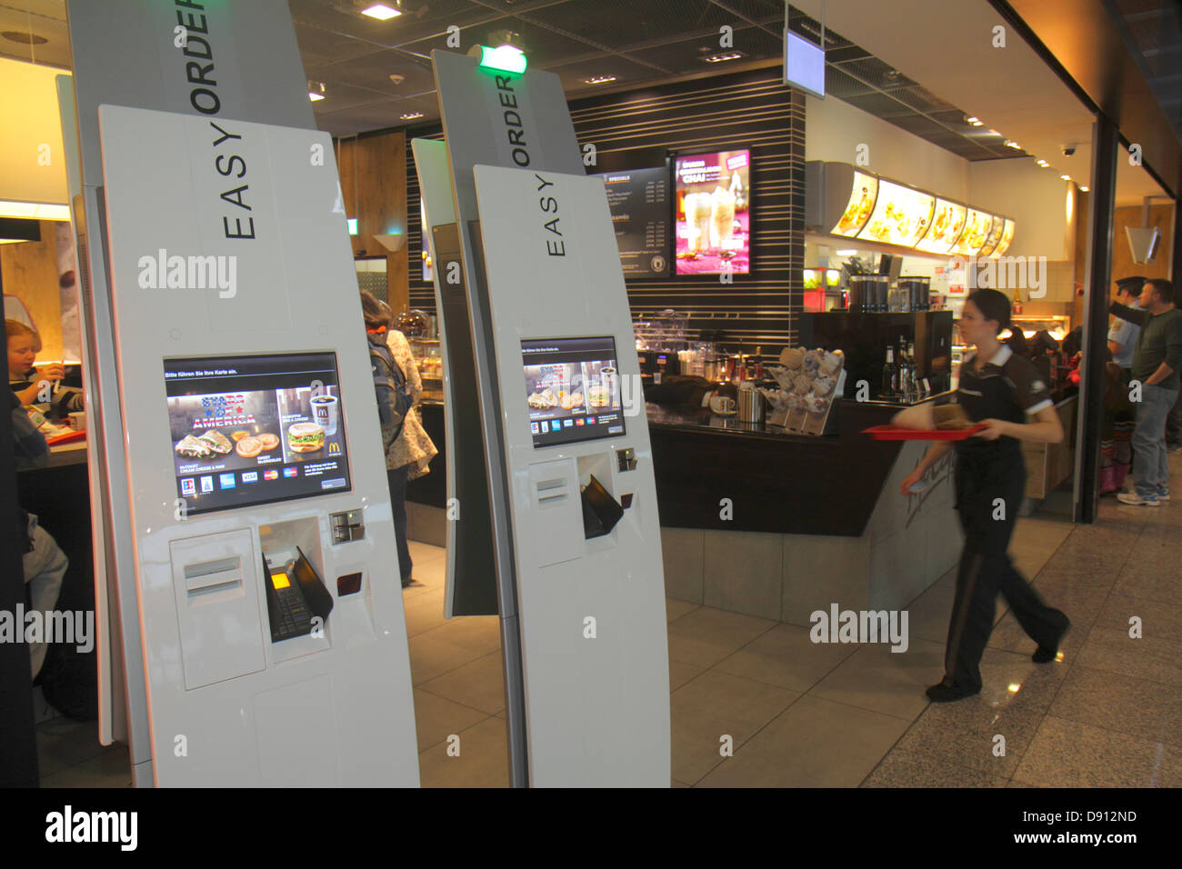 Mcdonald's Flughafen Frankfurt Terminal 1 öffnungszeiten www.alamy.de
