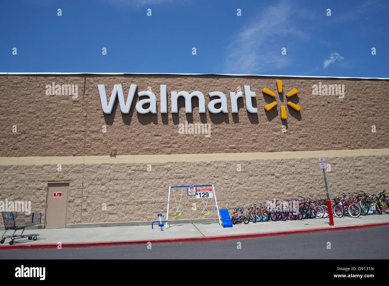 Wal-Mart-Store und Schilder, Lake City, Florida. Stockfoto