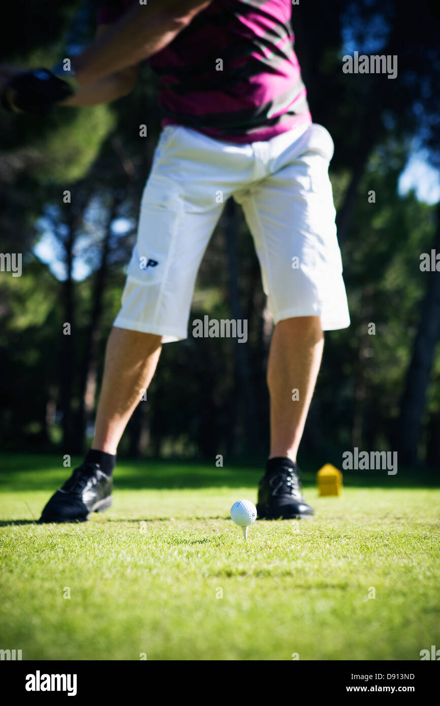 Eine skandinavische Mann spielt Golf, Türkei. Stockfoto