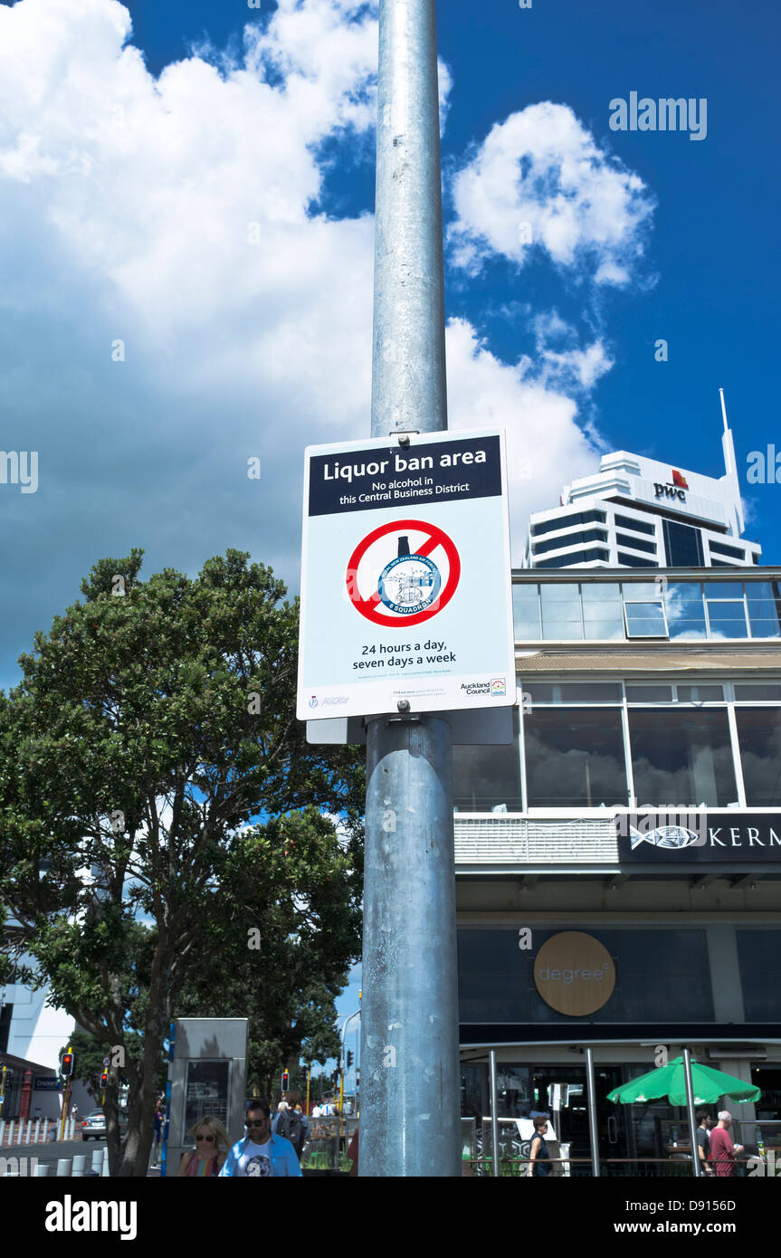 dh Auckland Viaduct Basin AUCKLAND NEUSEELAND NZ Liquor Ban Wegweiser in der Gegend, alkoholisches Getränk, Beschränkungen, Verbot, Schild Stockfoto