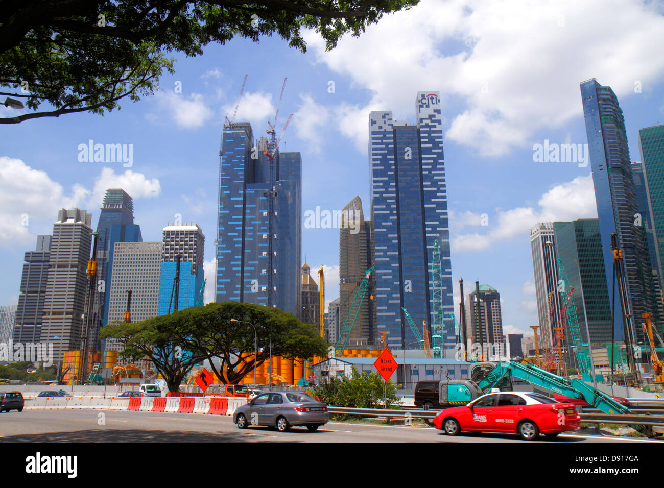 Singapur, East Coast Parkway, ECP, Skyline der Stadt, Stadtbild, Finanzviertel, Wolkenkratzer, unter Neubau Baumeister, Gebäude, Asien Stockfoto