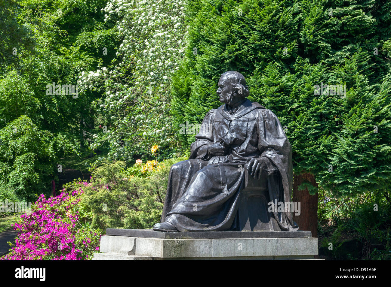 Statue von Joseph Lister, 1827-1912, im Gelände des Kelvin Park angrenzend an Universität von Glasgow. Stockfoto