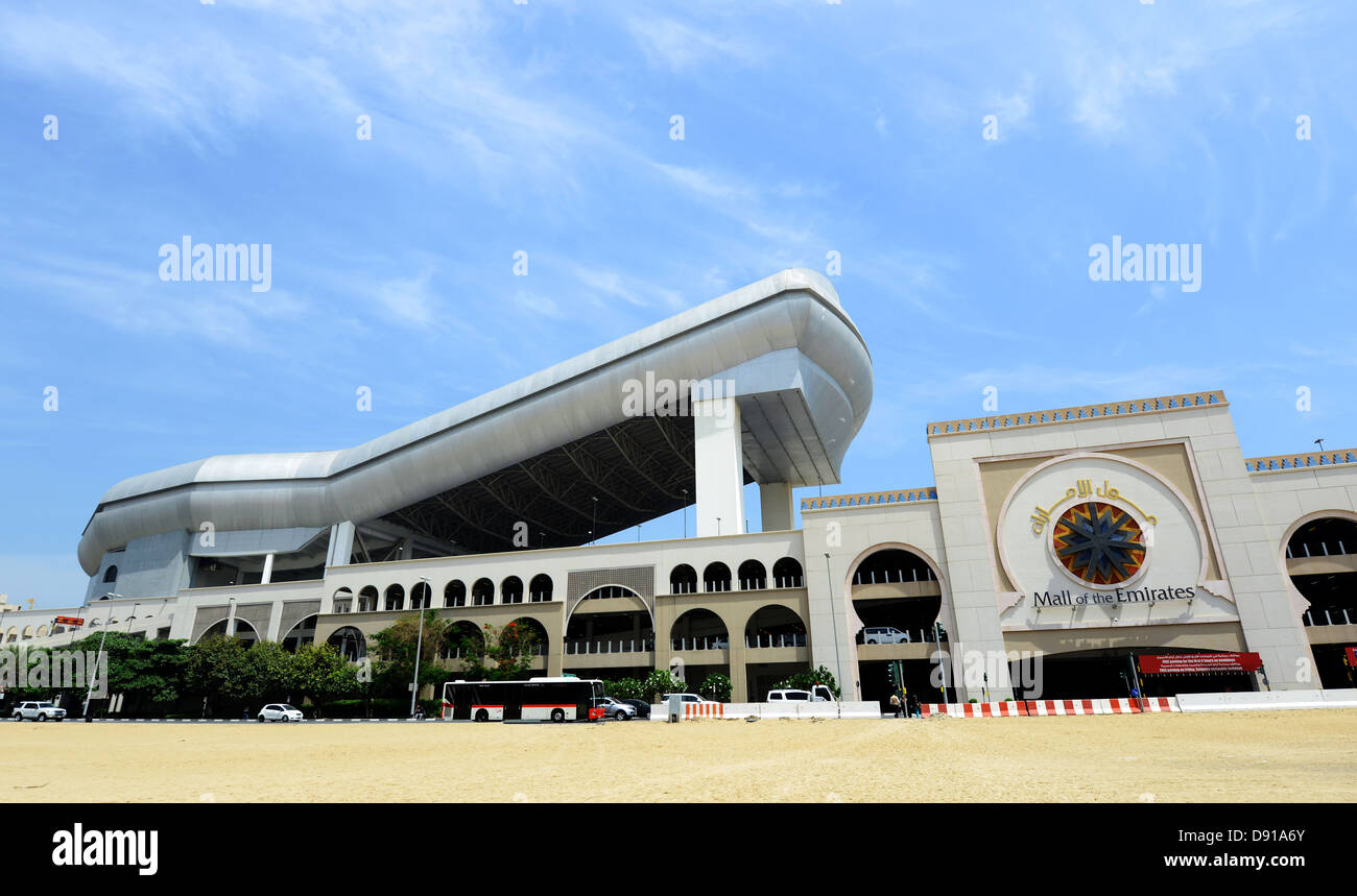 Einkaufszentrum Mall of Emirates, Dubai, Ski Dubai Neigung, außen an der Mall of the Emirates, Dubai, Vereinigte Arabische Emirate Stockfoto